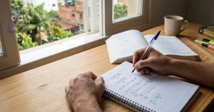 Curso de Curso Livre de Álgebra Intermediária